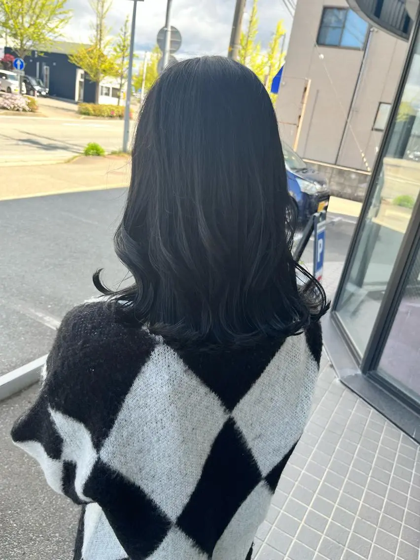 ミディアム ヘアカラー トリートメント N° Elune MIYUUのヘアスタイル
