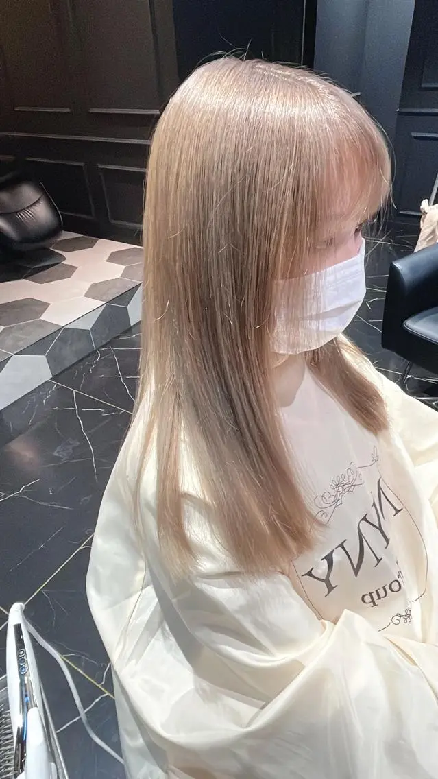 ロング カラー ベージュカラー ブリーチ ミルクティーベージュ 限定クーポン 💕大量更新ブリーチのヘアスタイル