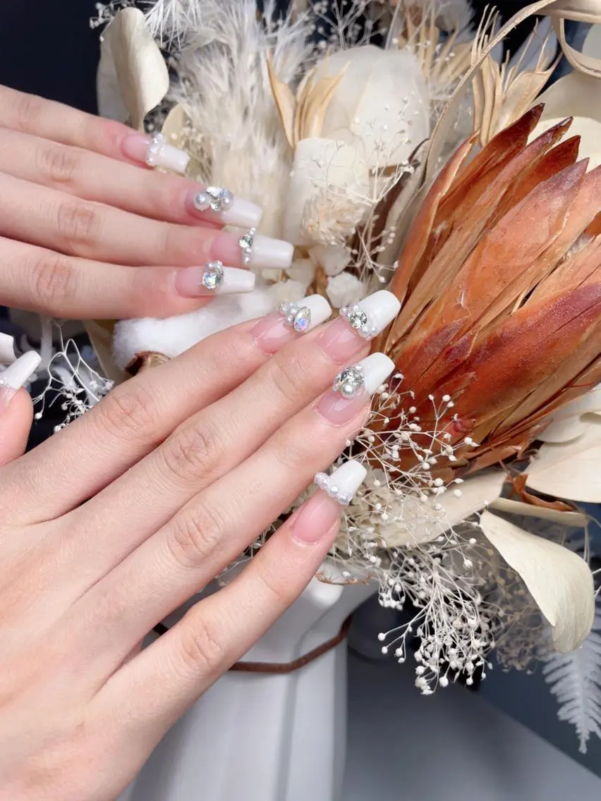 ネイル M 🌷Nail 長さだし専門店のネイルデザイン