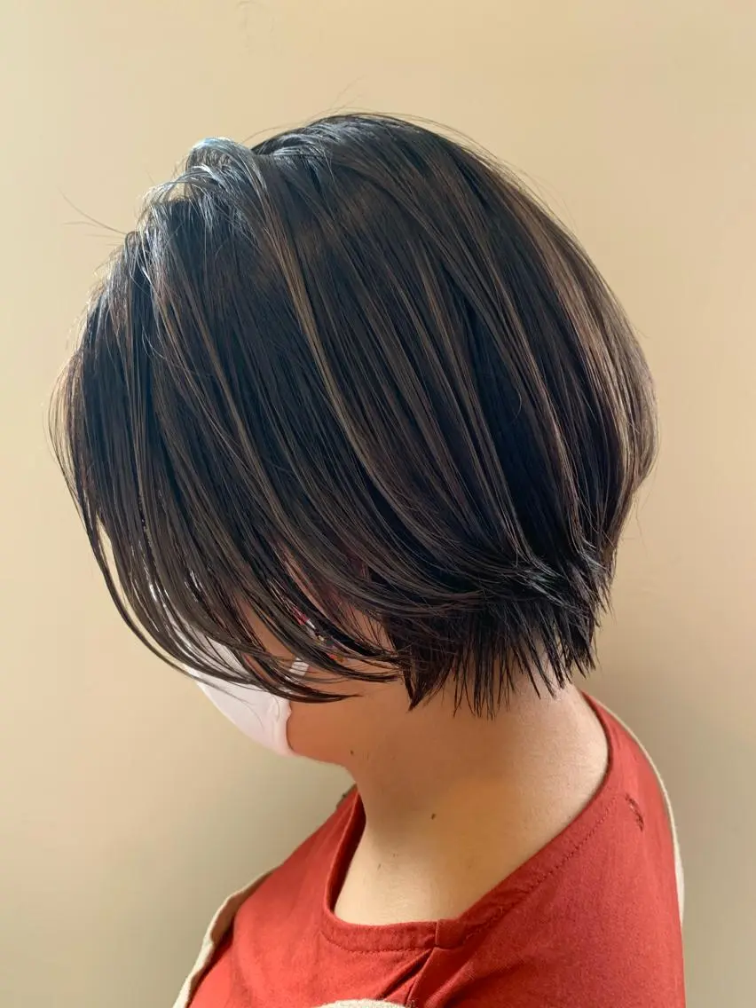 ショート 柔らかな縮毛矯正 透明感カラー💫のヘアスタイル