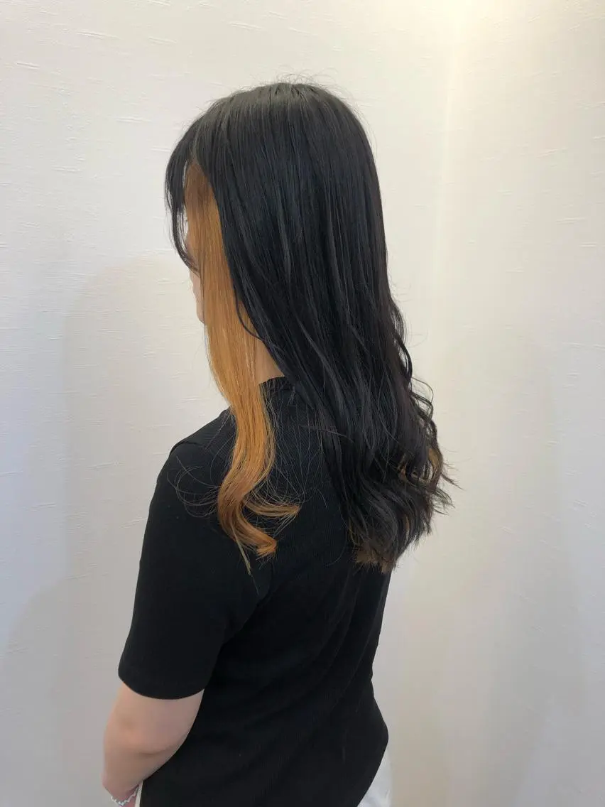 カラー ツノガイ エリのヘアスタイル