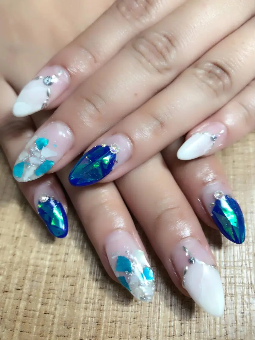ネイル 安藤 Charlotteのネイルデザイン