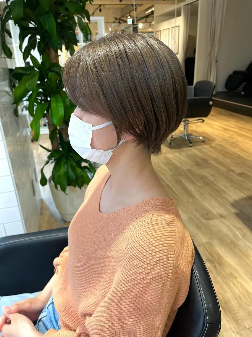 ショート カラー ✨艶髪✨ 奈須晴香のヘアスタイル