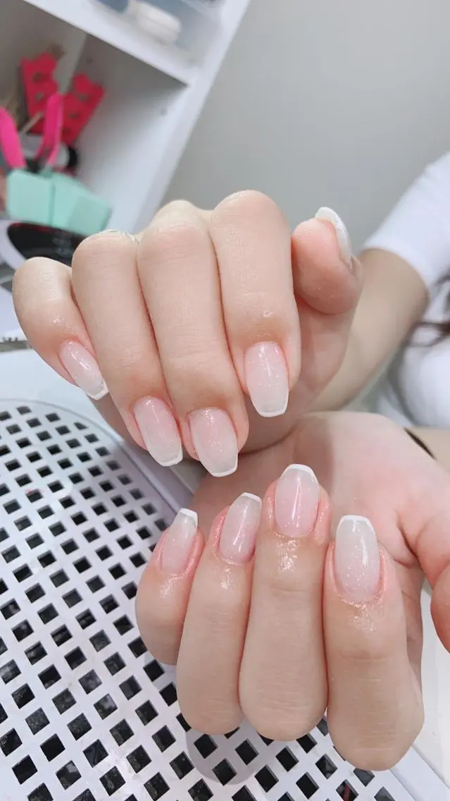 ネイル フレンチネイル HandSnail 座間ネイルサロンのネイルデザイン