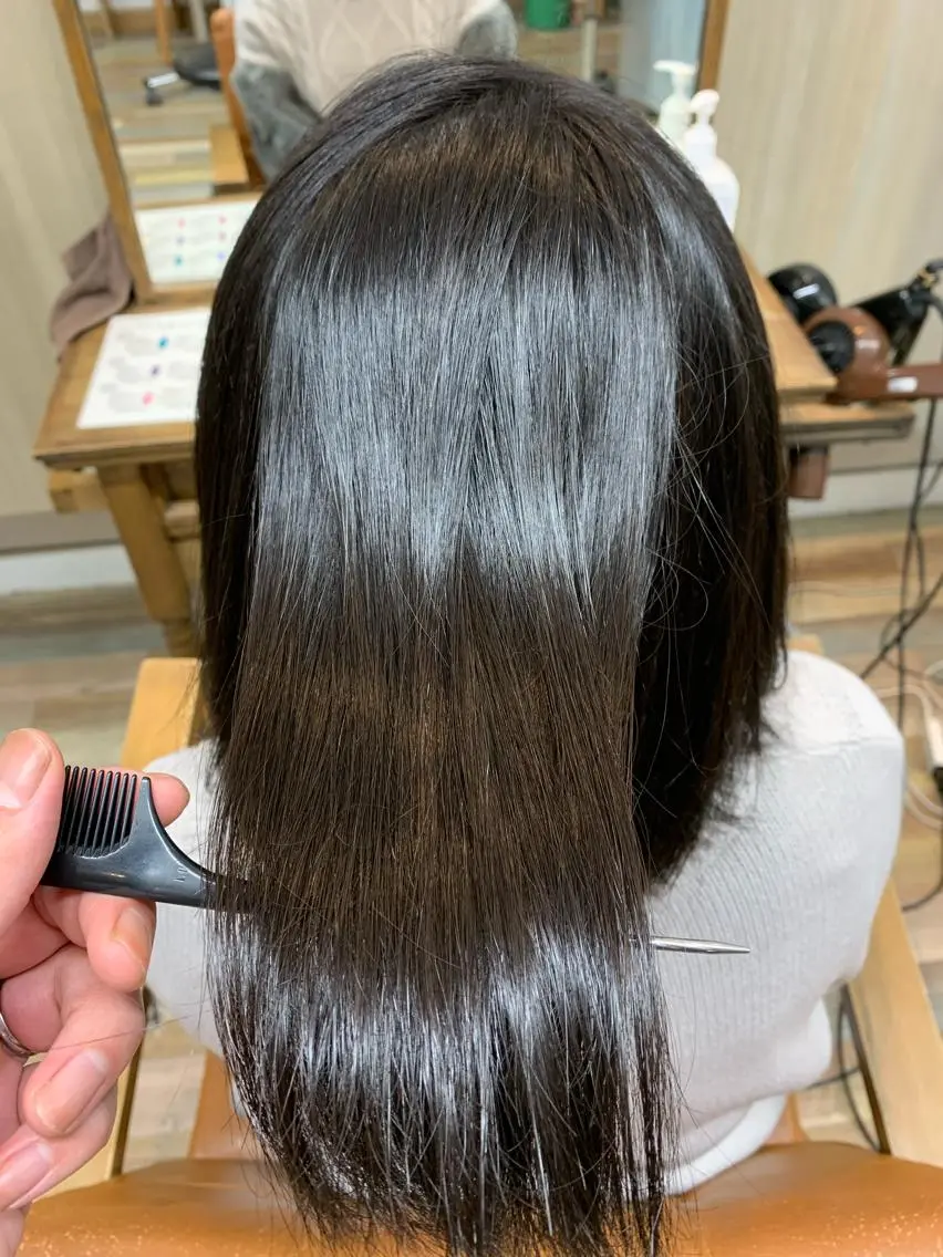 ミディアム パーマ 縮毛矯正 乾かすだけでまとまる 髪質改善✨のヘアスタイル