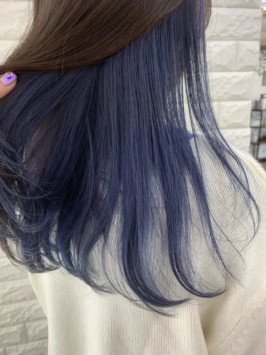 ミディアム カラー 薄田 珠美のヘアスタイル