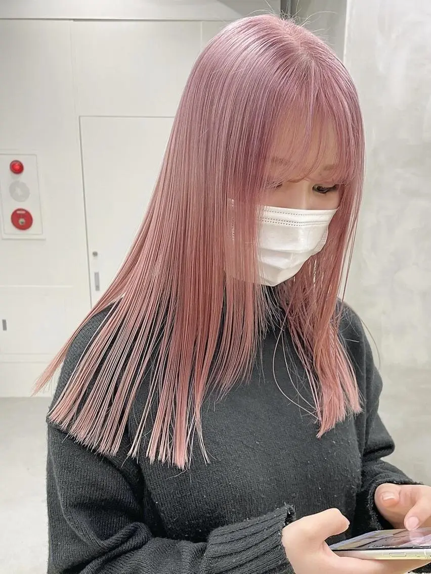 ロング カラー パーマ ヘアアレンジ メンズ メンズバレイヤージュ メンズブリーチ センターパート フェードカット メンズハイライト ヘアカラー ハイトーン/レイヤー 🌸さくらのヘアスタイル