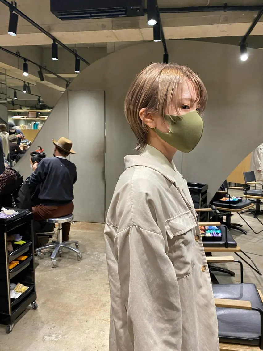 ショート カラー ベージュカラー ペールベージュ ショートヘア ウルフカット カット ヘアカラー ミク/ 北参道/ショートのヘアスタイル