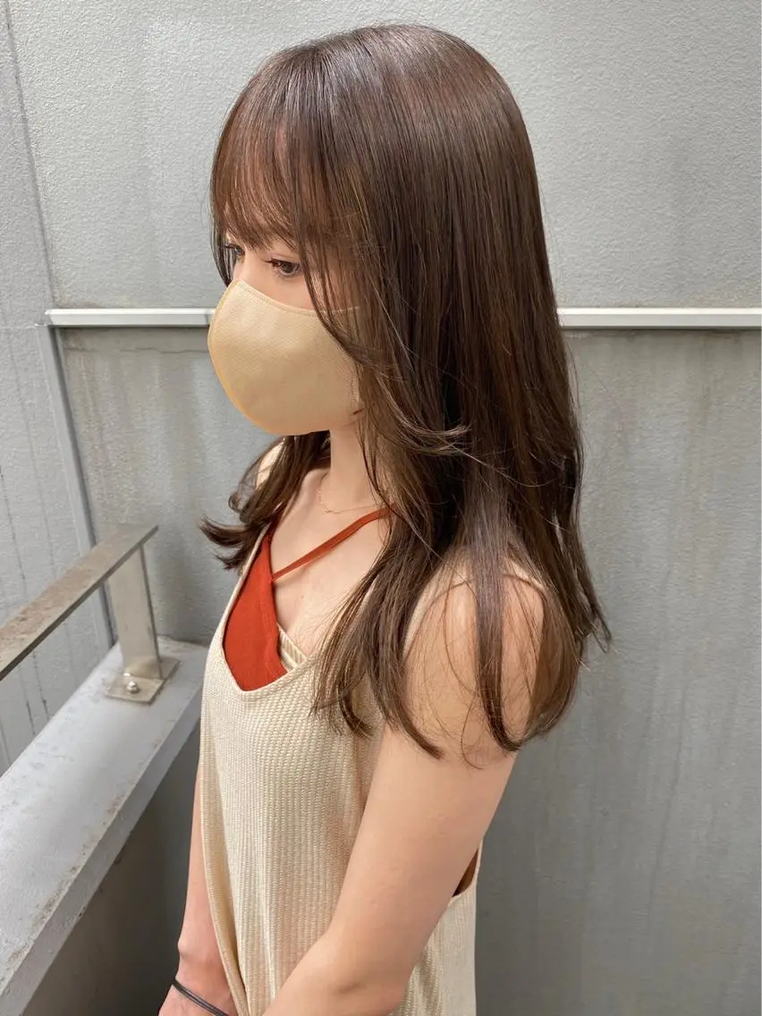 セミロング 中村 彩乃のヘアスタイル