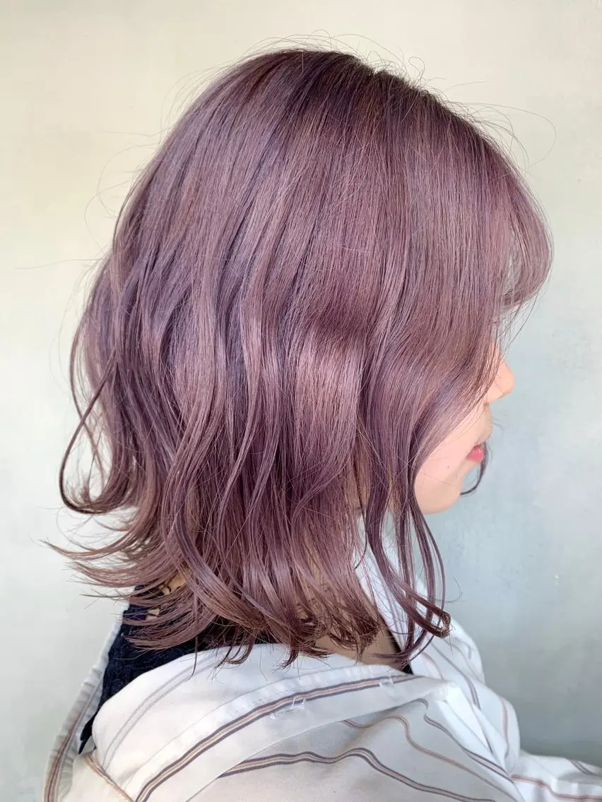 ミディアム カラー ヘアカラー ハイライトが 得意なニキです😊のヘアスタイル