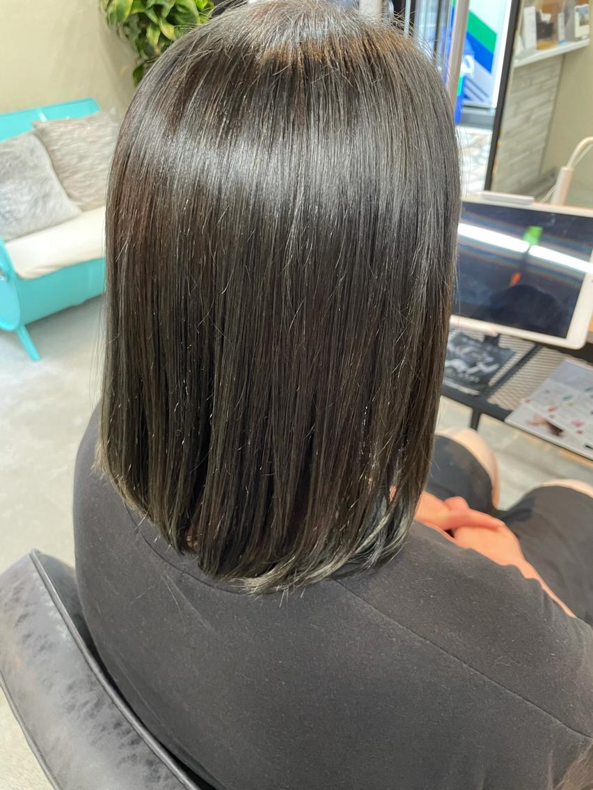 カラー デザインカラー／ 梶本 乃梨叶のヘアスタイル