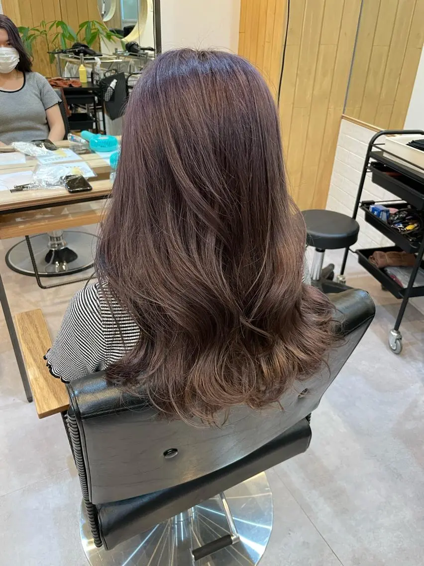 セミロング カラー akane .のヘアスタイル