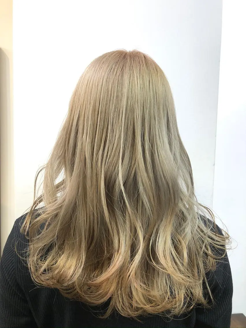 ミディアム カラー カット ヘアカラー トリートメント コレットヘアー 田中アヤノのヘアスタイル