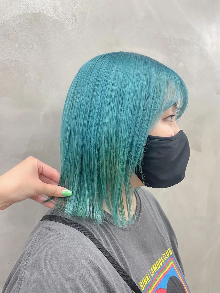 ミディアム カラー カット ヘアカラー トリートメント レイヤーカット 🪩yurikaのヘアスタイル