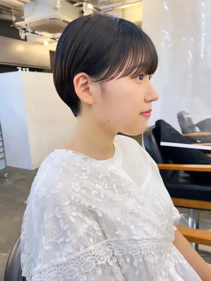 ショート ショートヘア 小顔カット アンニュイレイヤー/ 火ノ見🪡のヘアスタイル