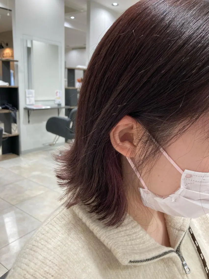 ショート カラー ブリーチ ヘアカラー ピンクカラー🎀 米津 美佑のヘアスタイル