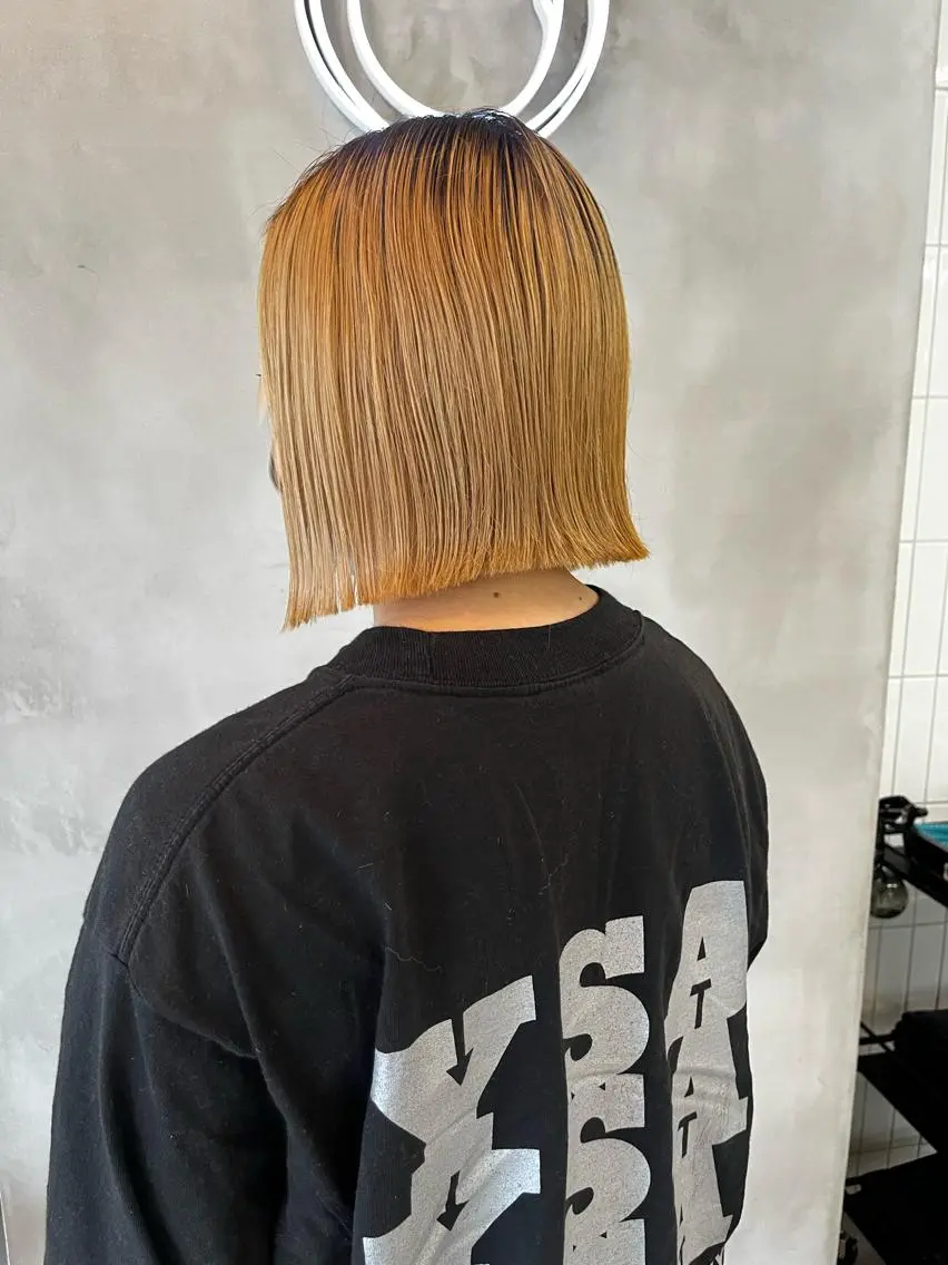 ミディアム 縮毛矯正ボブ&顔まわ レイヤー♡TOMOEのヘアスタイル
