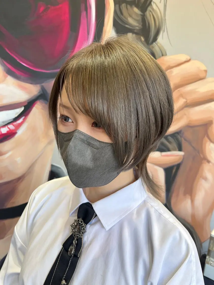 ミディアム カラー パーマ ヘアアレンジ メンズ キッズ ネイル マツエク・マツパ アイブロウ メンズブリーチ メンズハイライト メンズインナーカラー メンズ韓国風 ブリーチ 久木原 ゆりのヘアスタイル