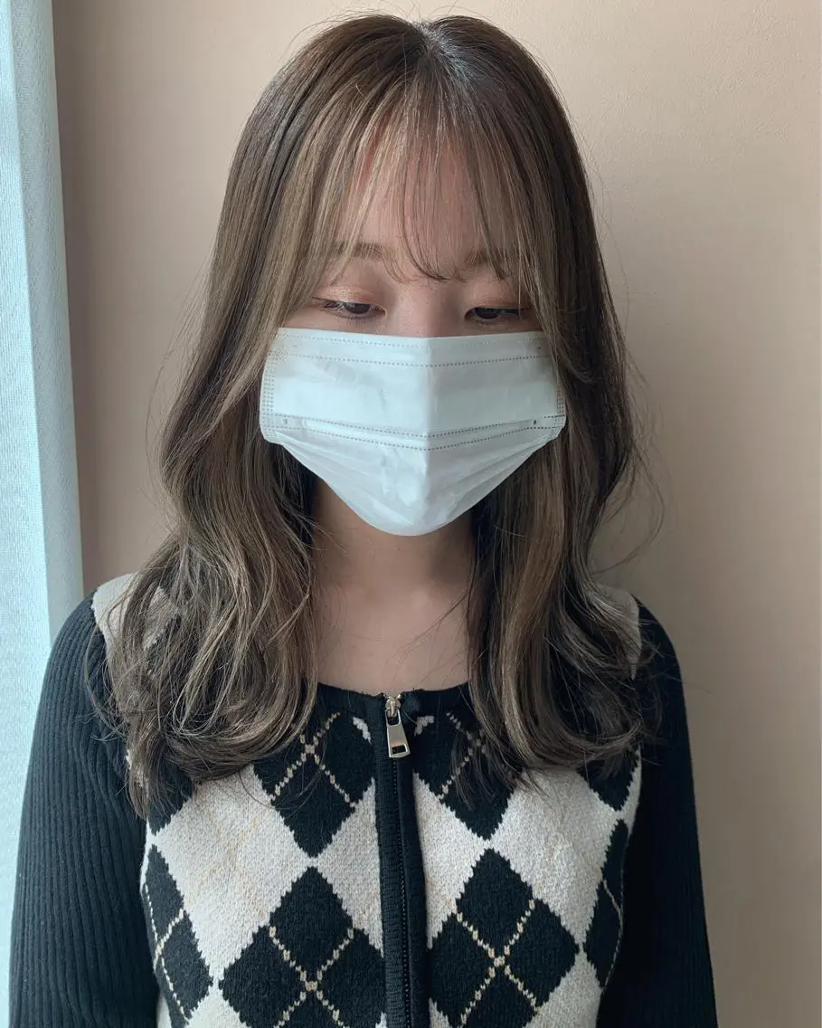 ロング カラー ミストバング ブリーチ  フェイスフレーミング カット ヘアカラー トリートメント hubhair レイヤー/透明感のヘアスタイル