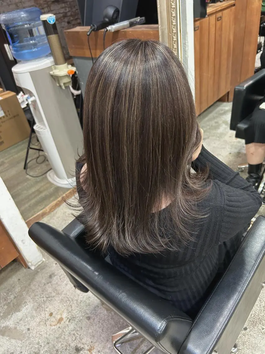 ミディアム カラー ブリーチ ハイライトカラー ハイライト SITY. 🦋mamiya🦋のヘアスタイル