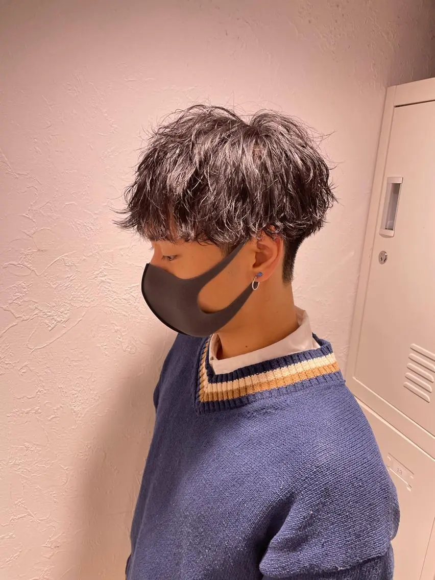 ショート カラー パーマ ヘアアレンジ メンズ キッズ ネイル マツエク・マツパ メンズ韓国風 マッシュウルフ マッシュ メンズパーマ メンズツイストパーマ カット パーマ トリートメント ヘッドスパ ヘアセット スパイキー/フェザー /波巻き/かいとのヘアスタイル