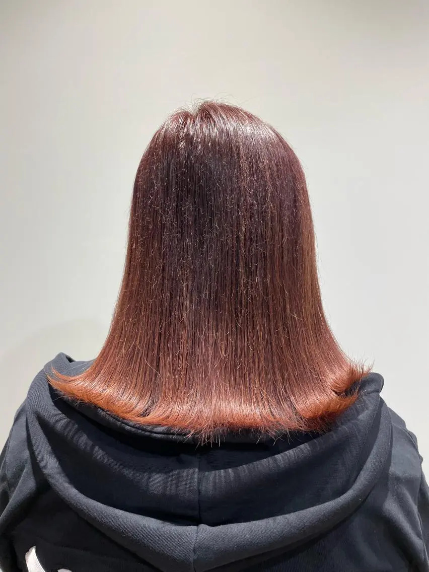 ミディアム カラー 井上 ほのかのヘアスタイル