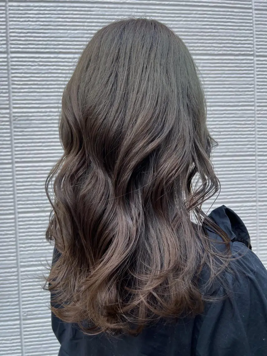 ロング カラー オリーブカラー ROZAgerme 落海一花🦋のヘアスタイル