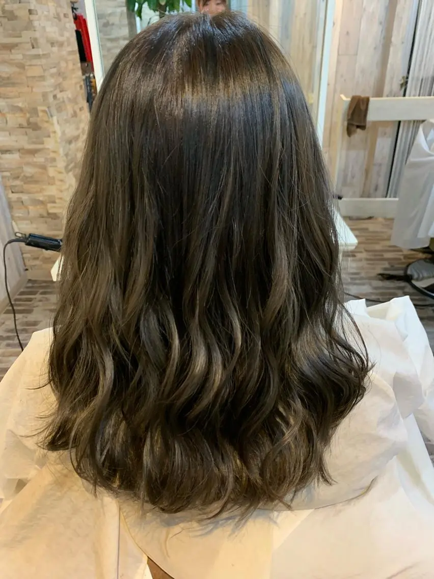 セミロング カラー ✨【店長】Lily. 北千住Seina✨のヘアスタイル