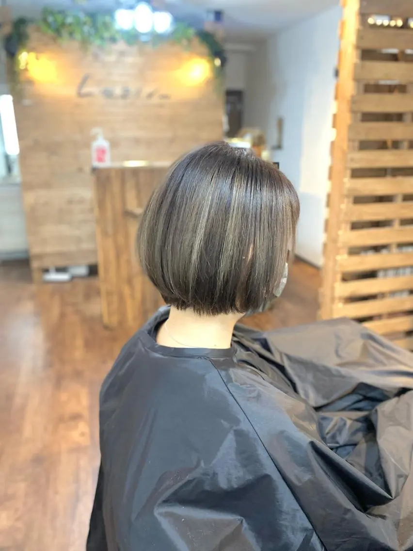 ショート カラー ハイライトカラー ハイライト 縮毛矯正 カット ヘアカラー トリートメント Luzir⭐︎ GEN⭐︎のヘアスタイル