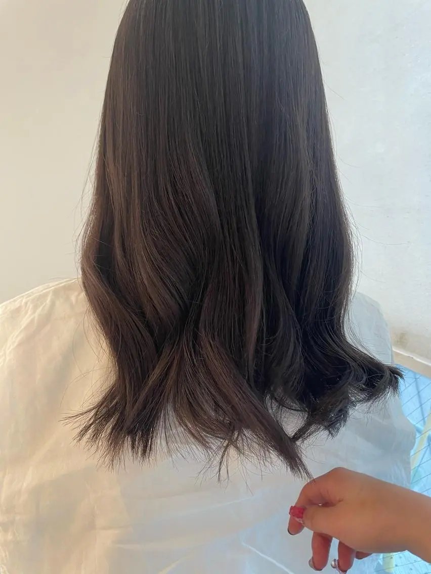 セミロング chic 有山 美瑠のヘアスタイル