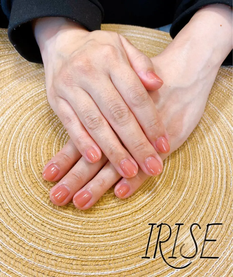 ネイル ワンカラーネイル シンプルネイル salon de iriseのマツエク・マツパデザイン