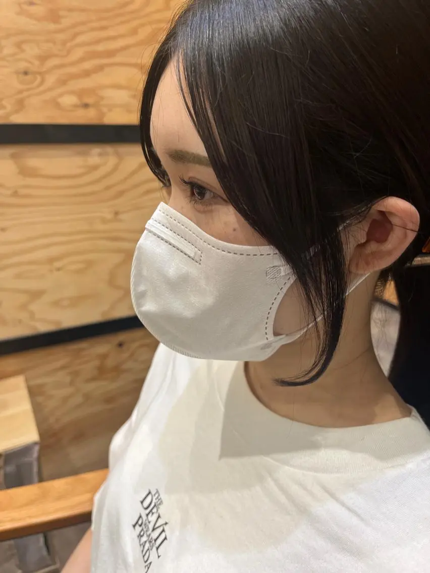 セミロング カラー パーマ ヘアアレンジ メンズ キッズ ネイル マツエク・マツパ アイブロウ メンズパーマ セミロングパーマ ブラウンカラー ケアカラー 透明感カラー 久木原 ゆりのヘアスタイル