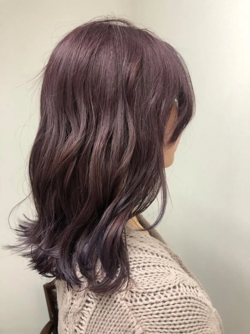 ミディアム カラー アッシュ ブリーチ ラベンダーカラー シムラ カイゲンのヘアスタイル
