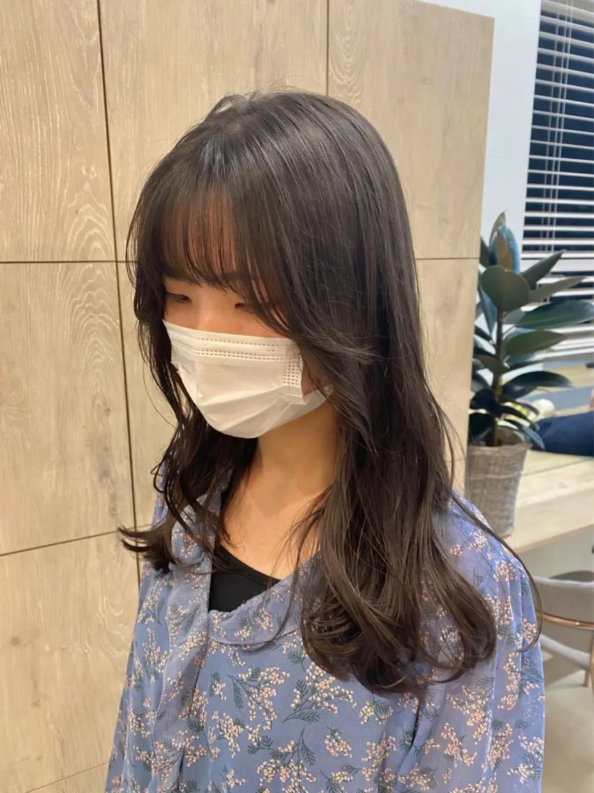 ロング レイヤーカット カット ヘアカラー sanae /透明感カラーのヘアスタイル