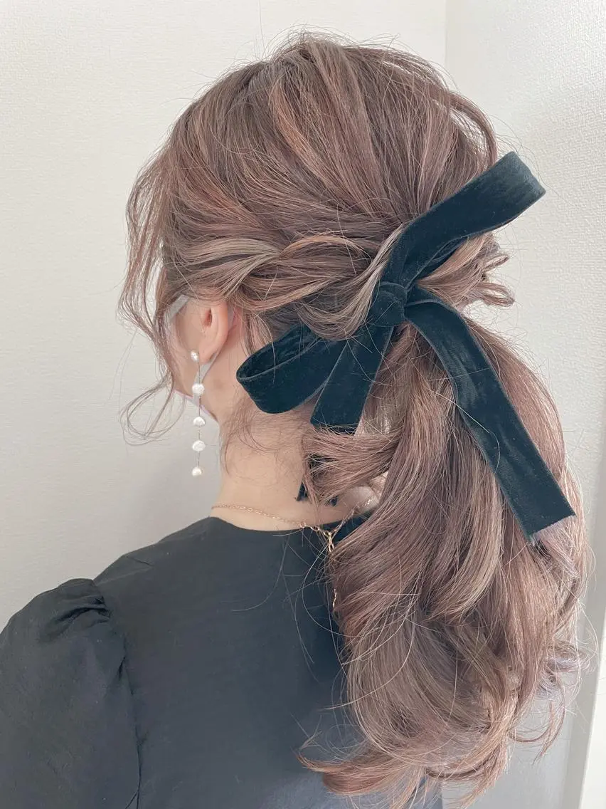 セミロング ヘアアレンジ キッズ ポニーテール ヘアメイク10年から 美容師💄Anriのヘアスタイル