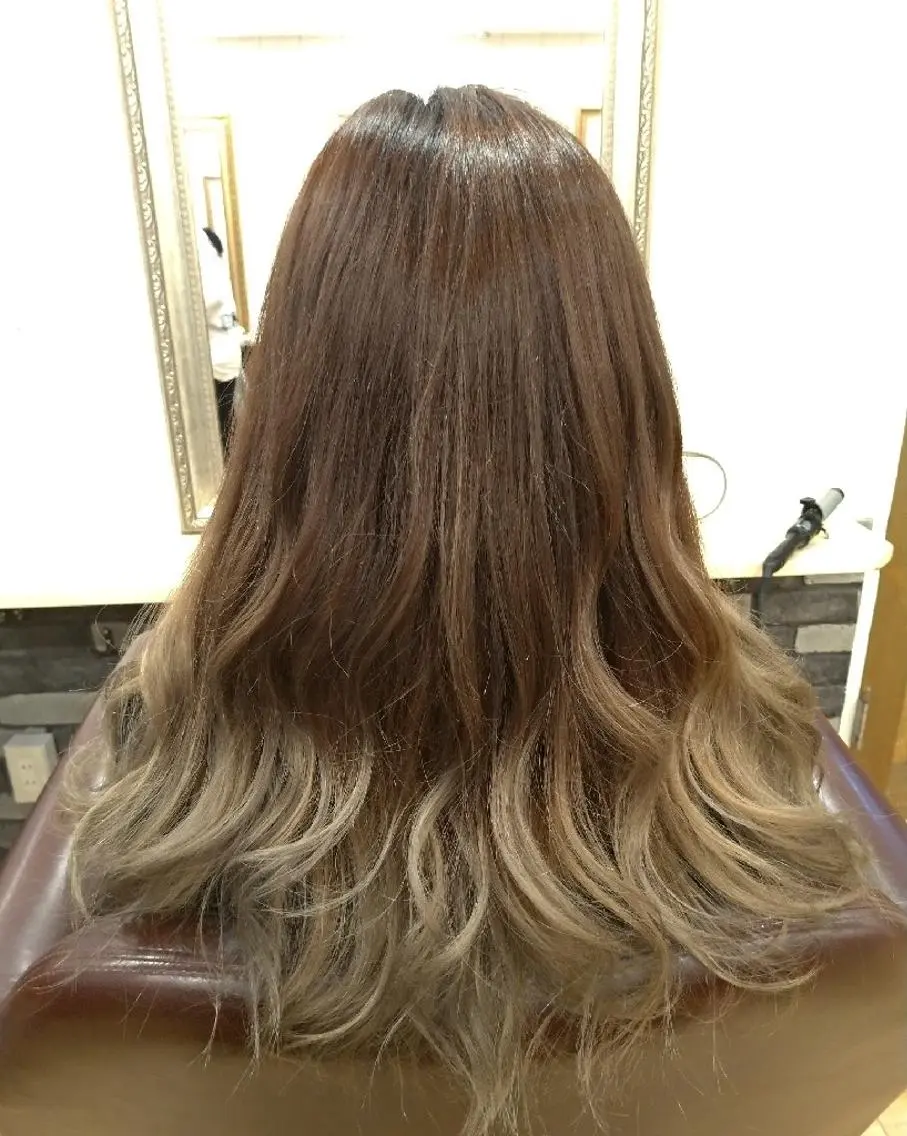 カラー グラデーションカラー カット ヘアカラー トリートメント セシルヘアー博多  手島のヘアスタイル