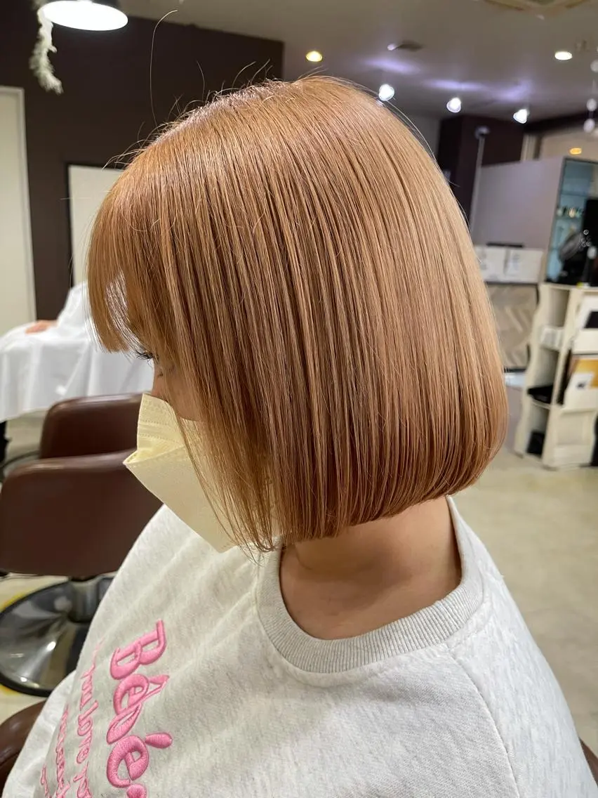 ミディアム カラー ハイトーン belle ナホのヘアスタイル
