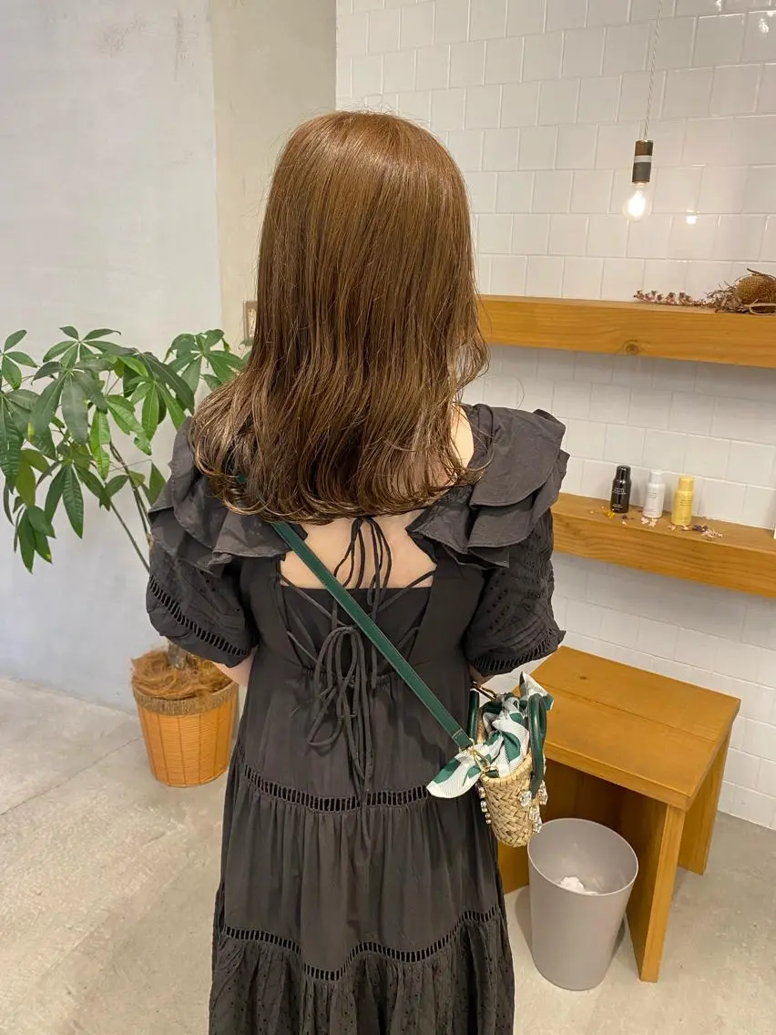 ミディアム カラー ベージュカラー 、 、のヘアスタイル