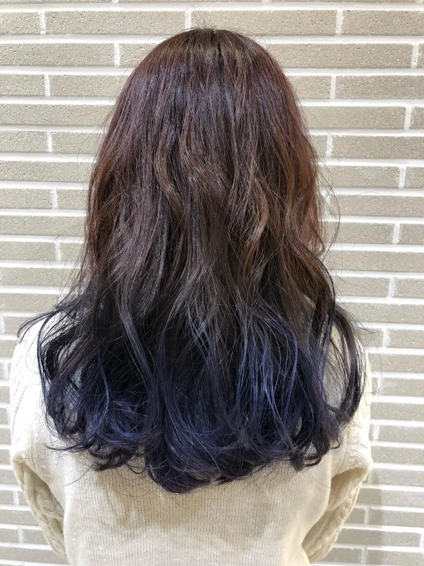 
![セミロング カラー ヘアアレンジ ブルーカラー グラデーションカラー バイオレットカラー ヘアカラー トリートメント 山北 咲子のヘアスタイル