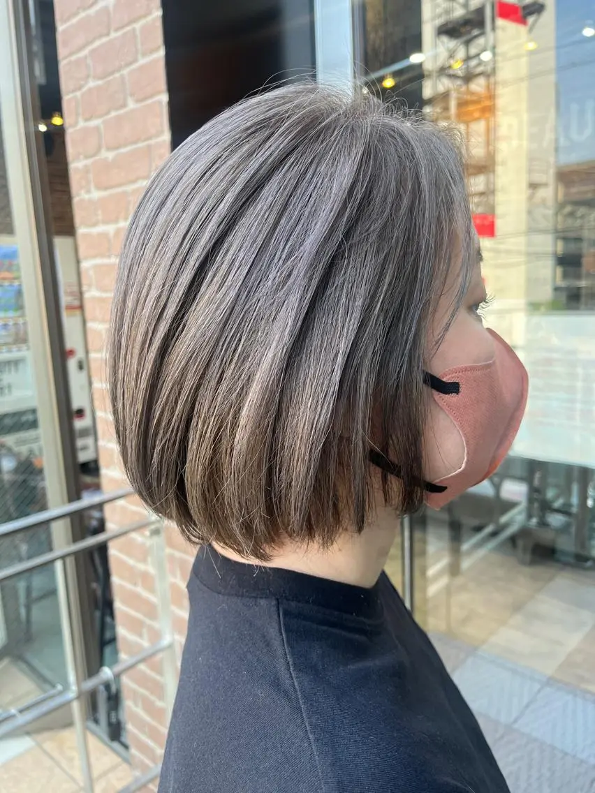 セミロング カラー パーマ ヘアアレンジ メンズ キッズ ネイル マツエク・マツパ アイブロウ メンズブリーチ メンズハイライト メンズインナーカラー メンズ韓国風 ブリーチ 久木原 ゆりのヘアスタイル