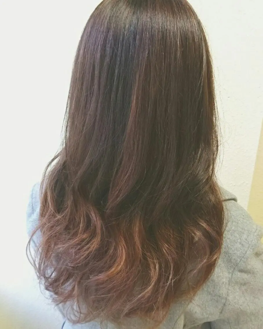 ロング カラー グラデーションカラー ピンクカラー *Cielo* 佐藤 幸世のヘアスタイル