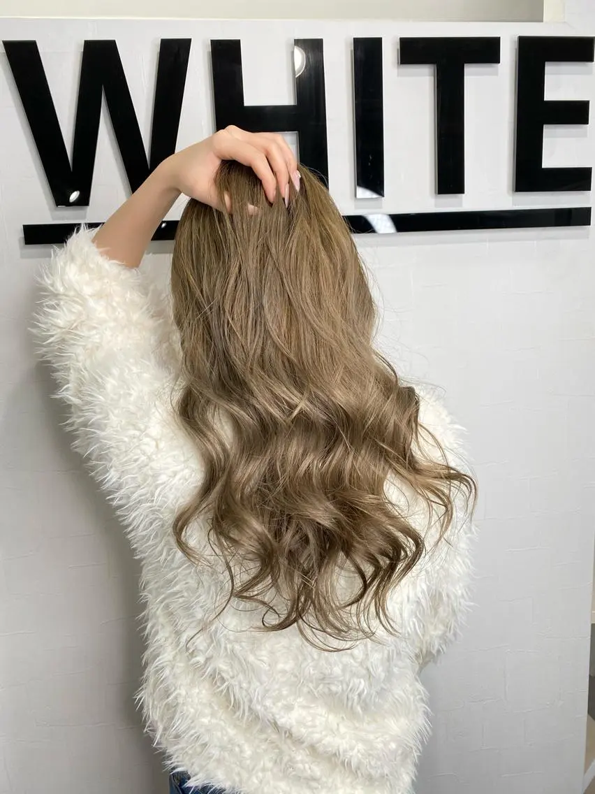セミロング カット ヘアカラー トリートメント _WHITE 天神店のヘアスタイル
