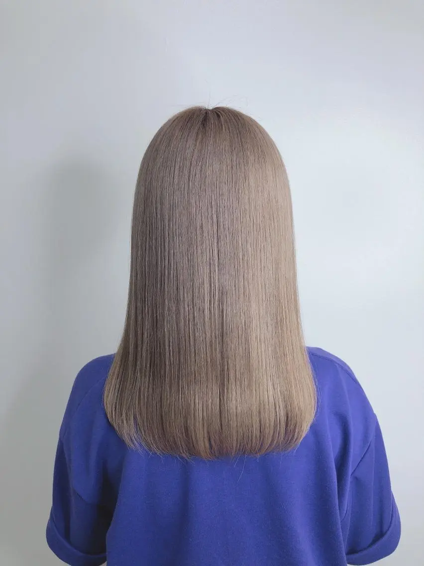 ミディアム カラー カット ヘアカラー トリートメント AI 高田馬場店のヘアスタイル