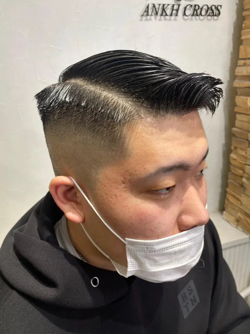 メンズ フェードカット ✨デザインカラー✨ ✂️kouki✂️のヘアスタイル