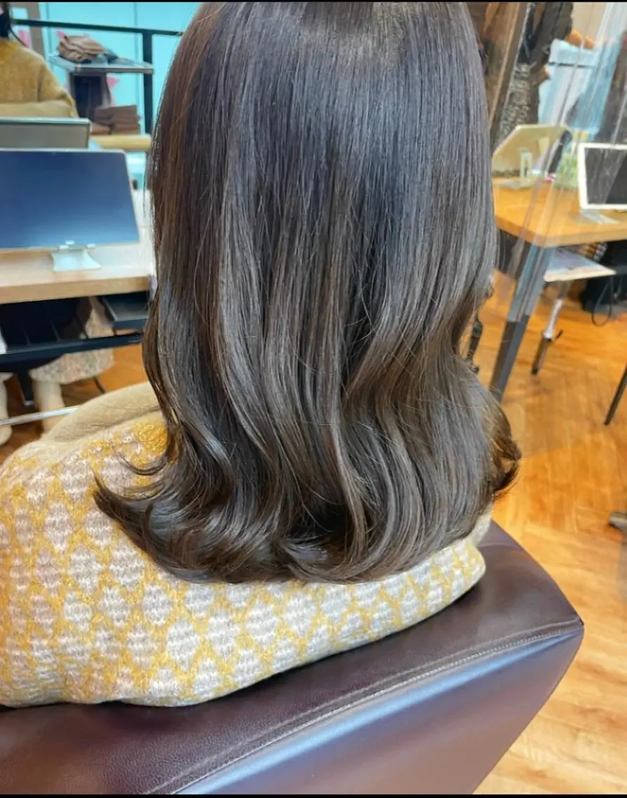 ミディアム カット ヘアカラー トリートメント 🌿透明感ヘア 園田 朱梨🌿のヘアスタイル