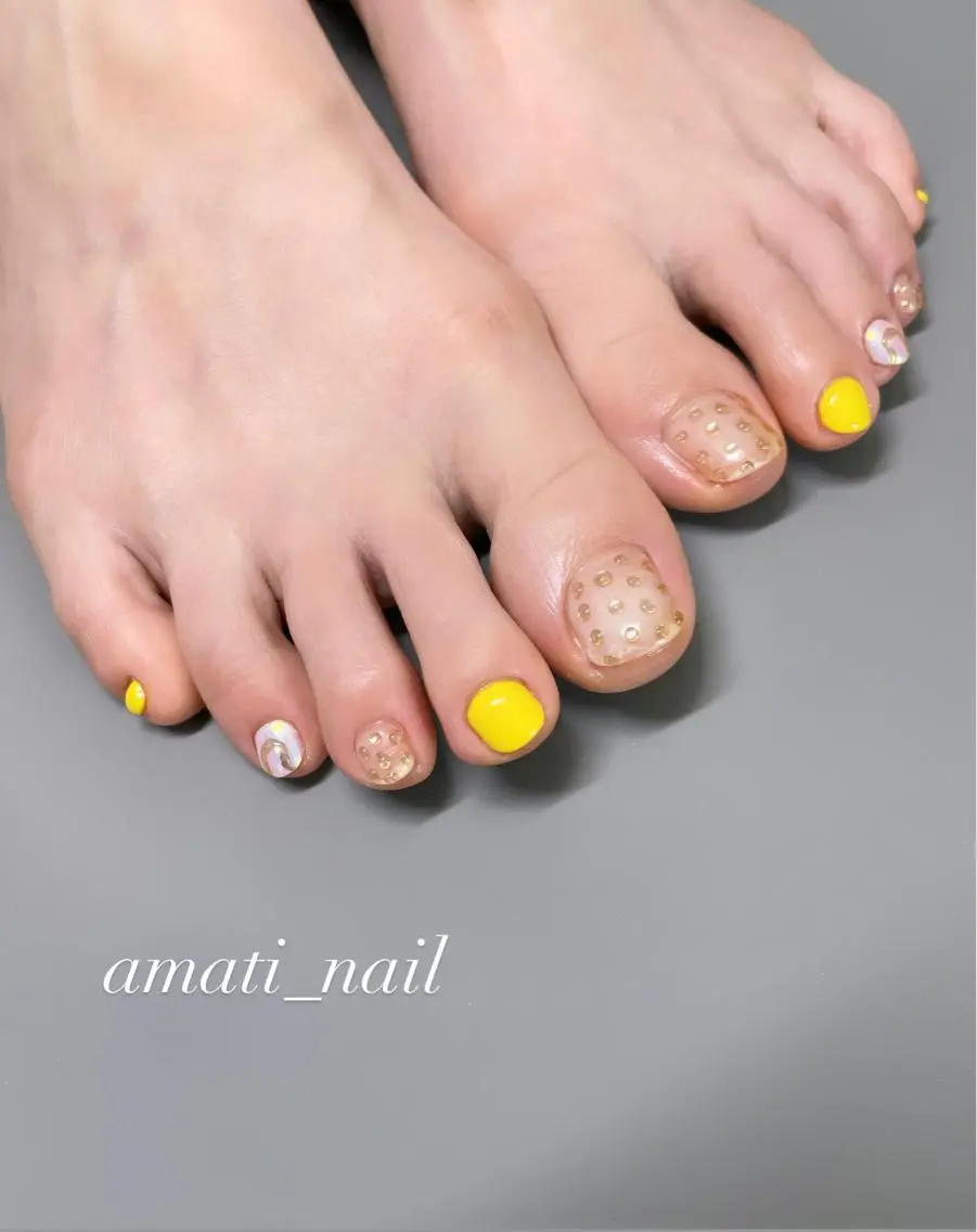 ネイル ドット フットネイル ジェルネイル グラデーション マグネットネイル フットネイル amati_nail TAKAKOのネイルデザイン