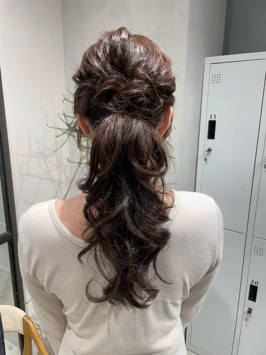 ヘアアレンジ ポニーテール 透明感カラー✨艶髪 制作🌱山根あゆみのヘアスタイル