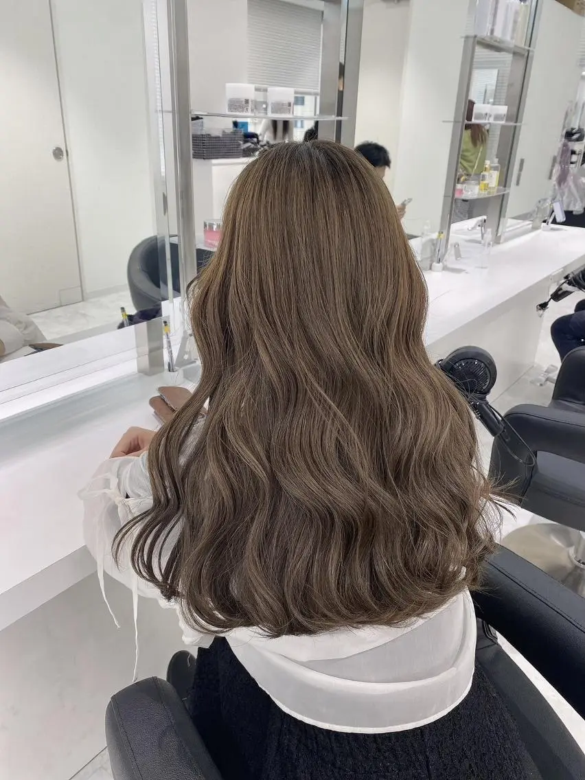 ロング カラー ヘアカラー トリートメント ヘッドスパ ヘアセット 公式🎠LAND 池袋店🎠のヘアスタイル