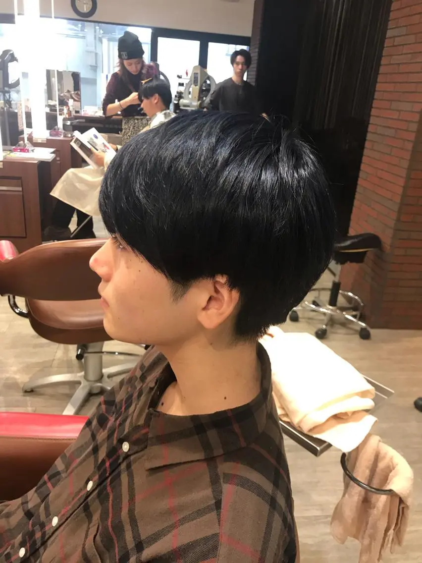 ショート カラー メンズ マッシュ ブルーカラー ネイビーカラー 限定クーポン 💕大量更新ブリーチのヘアスタイル