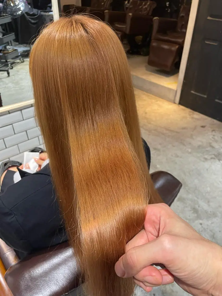 ロング カラー オレンジ 縮毛矯正 髪質改善　工藤のヘアスタイル